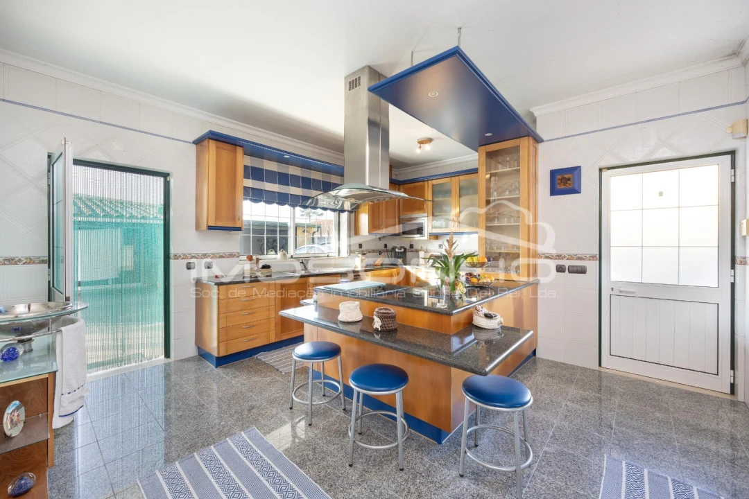 Moradia T4 para Venda em Marinha Grande Foto 8