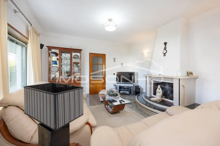 Moradia T4 para Venda em Marinha Grande Foto 4