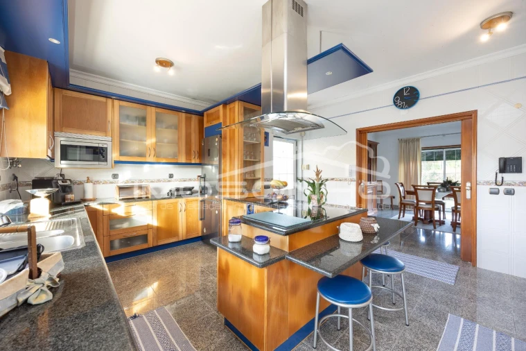 Moradia T4 para Venda em Marinha Grande Foto 7