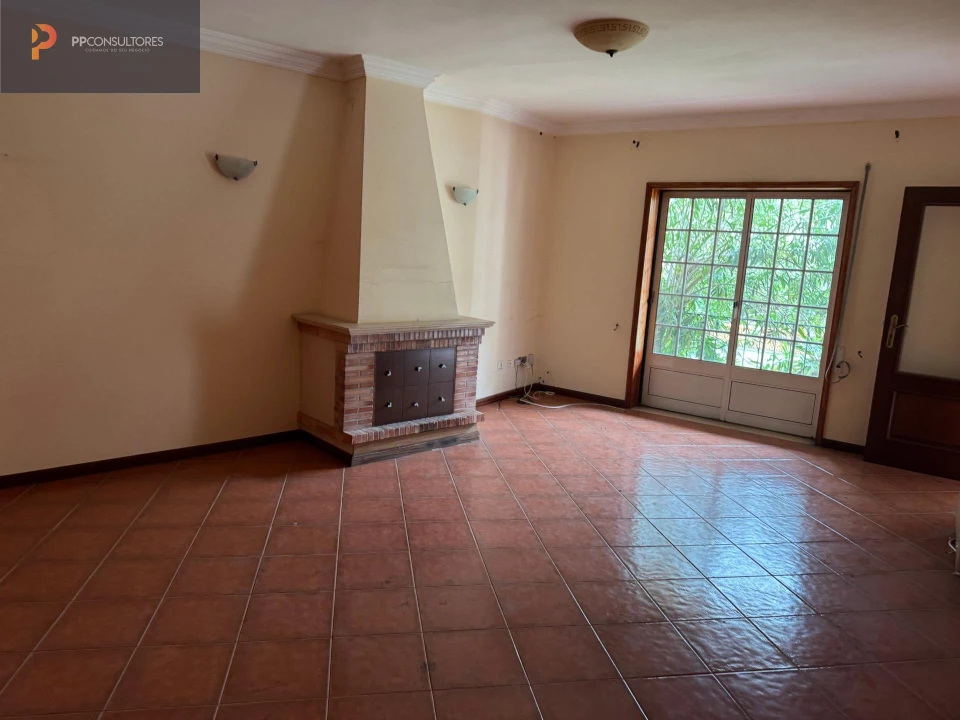 Moradia T3 para Venda em Moita Foto 2