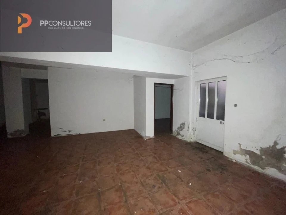 Moradia T5 para Venda em Abraveses Foto 16