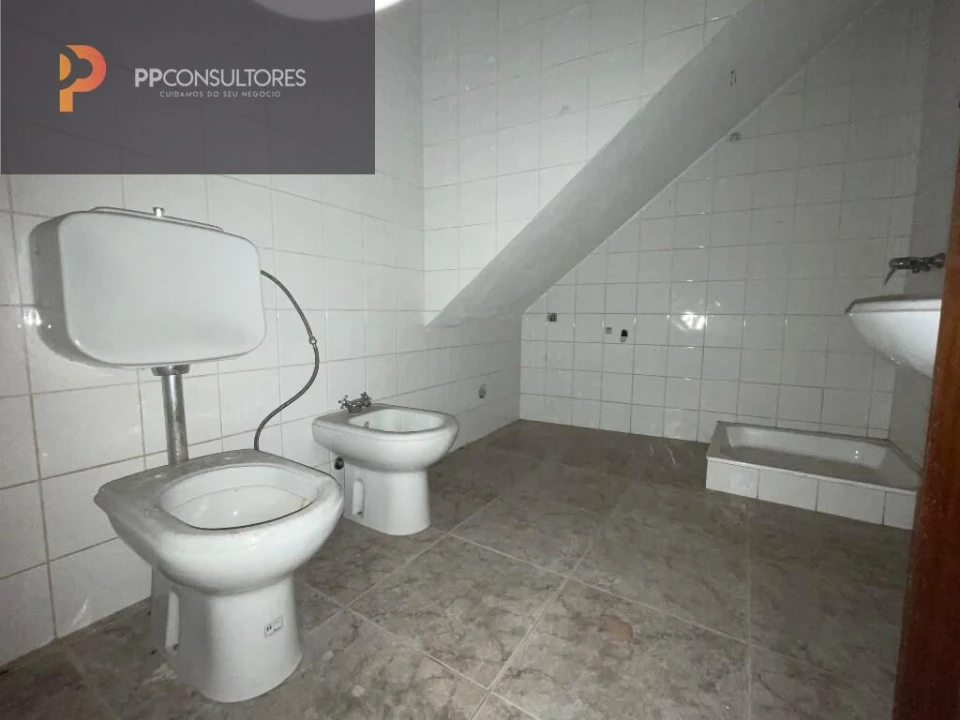 Moradia T5 para Venda em Abraveses Foto 17