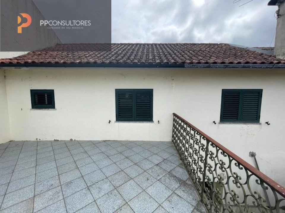 Moradia T5 para Venda em Abraveses Foto 36