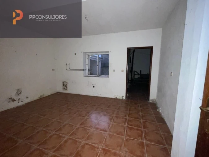 Moradia T5 para Venda em Abraveses Foto 19