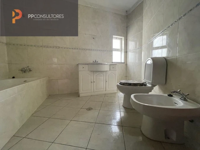 Moradia T5 para Venda em Abraveses Foto 27