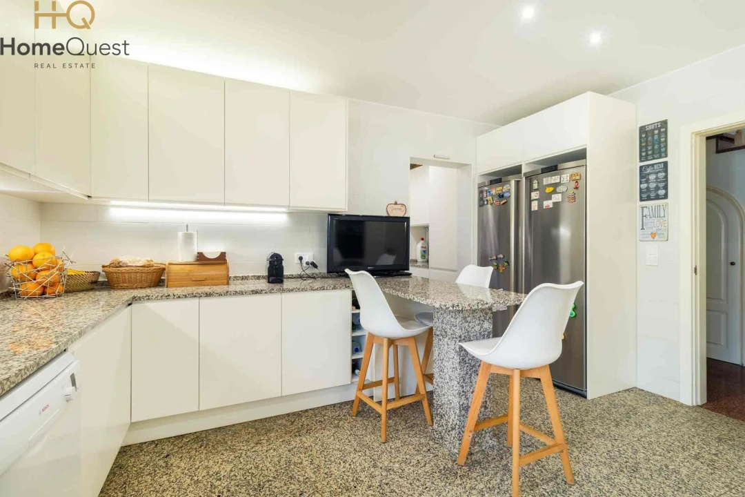 Moradia T5 para Venda em Carcavelos e Parede Foto 34