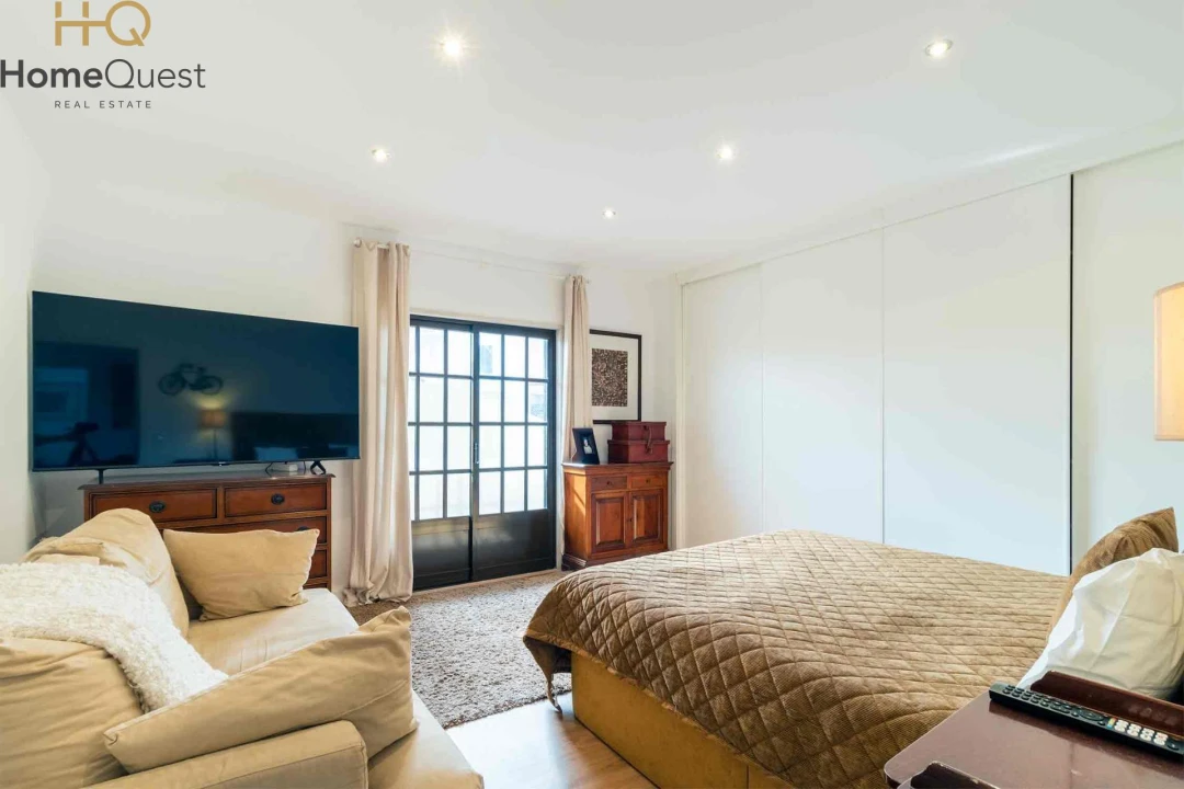 Moradia T5 para Venda em Carcavelos e Parede Foto 35