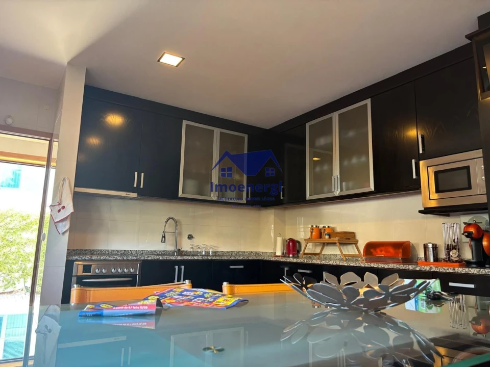 Moradia T3 para Venda em Arvore Foto 18