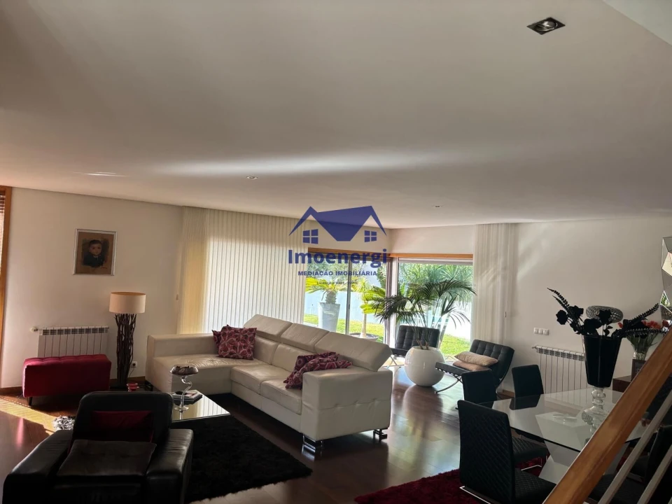 Moradia T3 para Venda em Arvore Foto 25