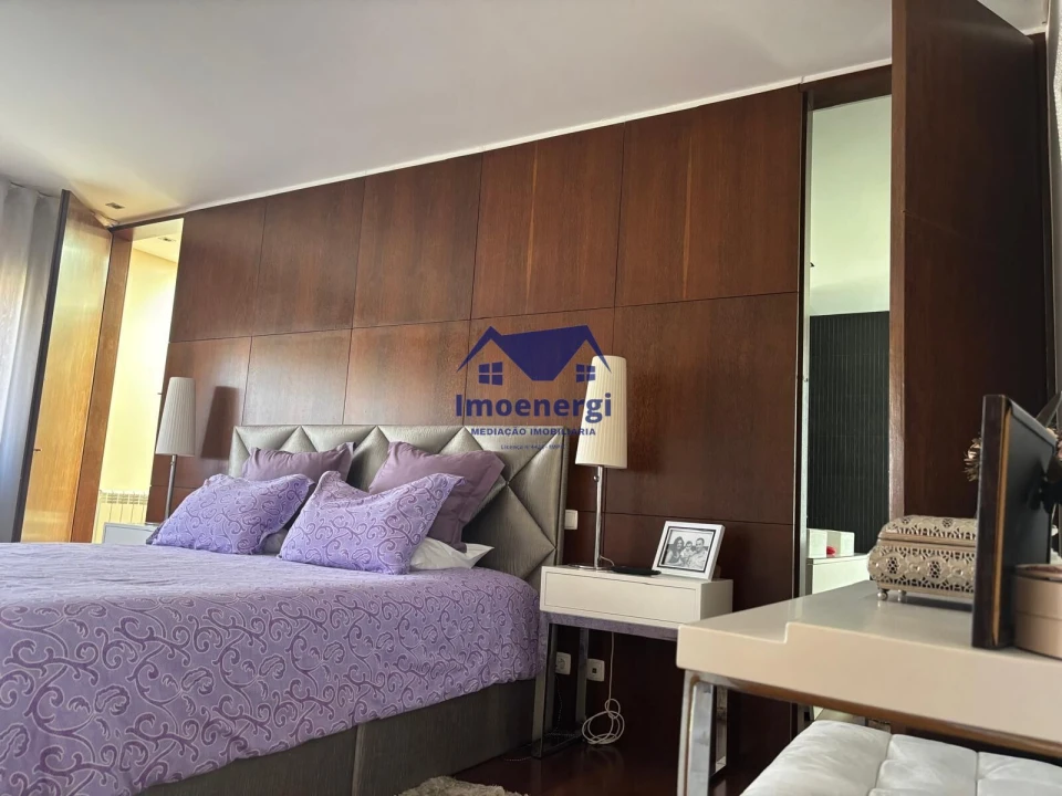 Moradia T3 para Venda em Arvore Foto 28