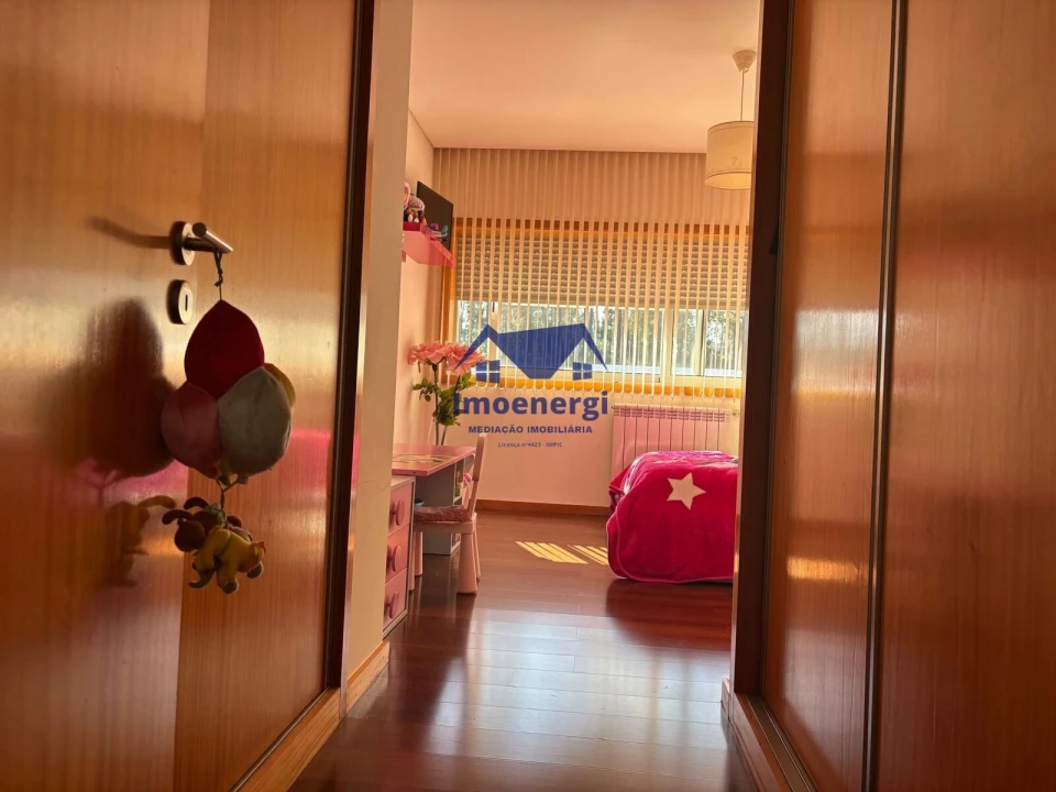 Moradia T3 para Venda em Arvore Foto 40