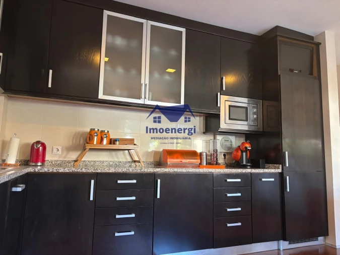 Moradia T3 para Venda em Arvore Foto 17