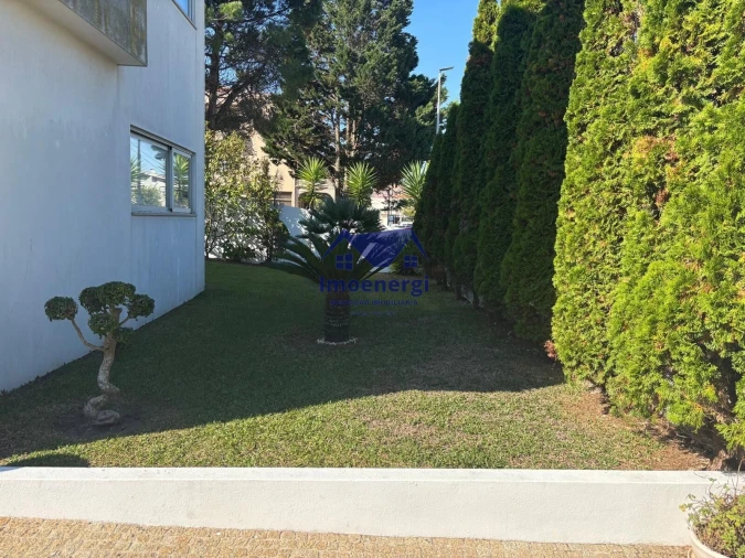 Moradia T3 para Venda em Arvore Foto 2