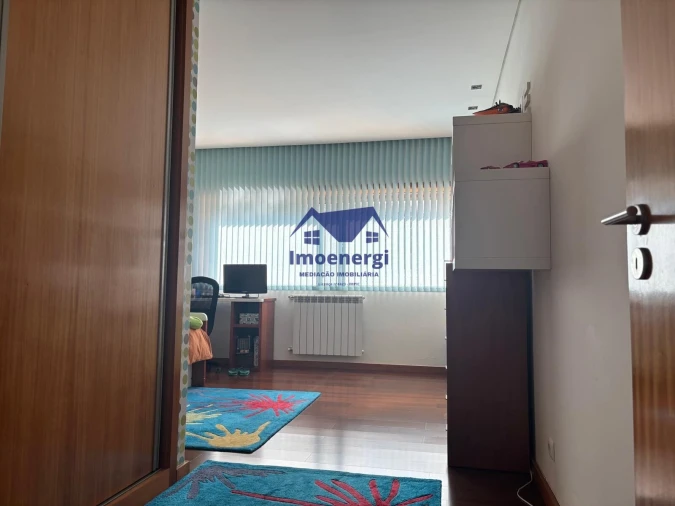 Moradia T3 para Venda em Arvore Foto 37