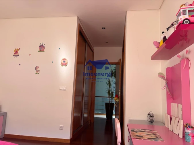 Moradia T3 para Venda em Arvore Foto 42