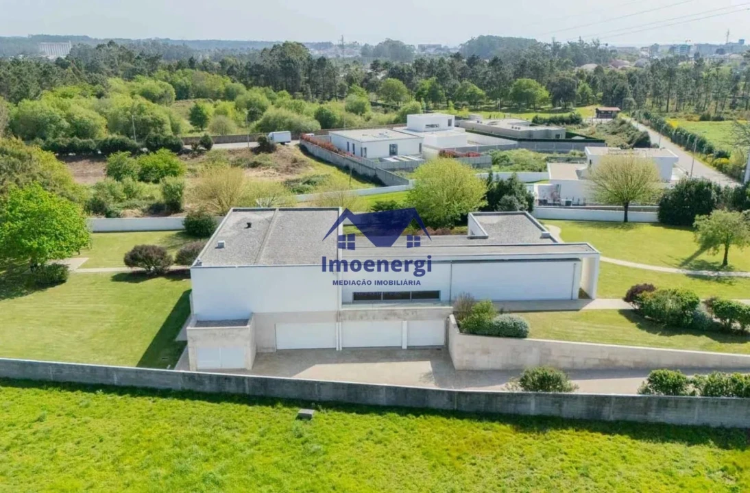 Moradia T5 para Venda em Póvoa de Varzim, Beiriz e Argivai Foto 27