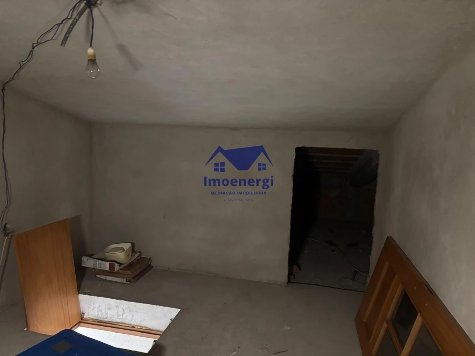 Moradia T3 para Venda em Guilhabreu Foto 17