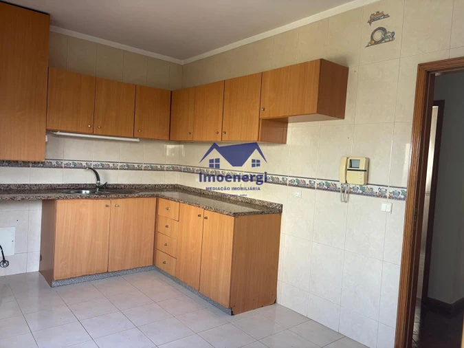 Moradia T3 para Venda em Guilhabreu Foto 28