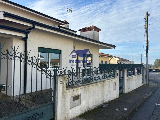 Moradia T3 para Venda em Guilhabreu Foto 31