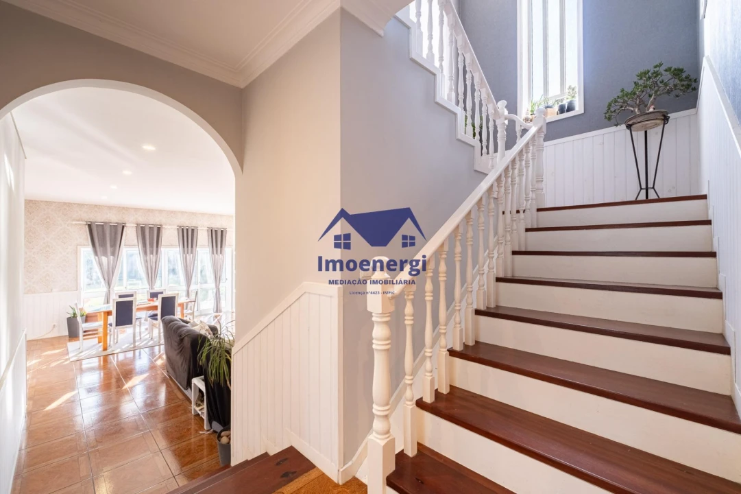 Moradia T4 para Venda em Fornelo e Vairão Foto 5