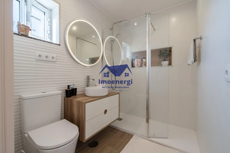 Moradia T4 para Venda em Fornelo e Vairão Foto 20