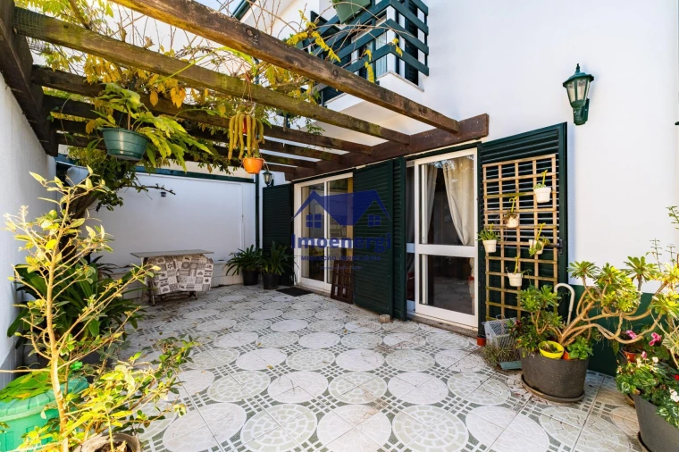 Moradia T4 para Venda em Fornelo e Vairão Foto 36