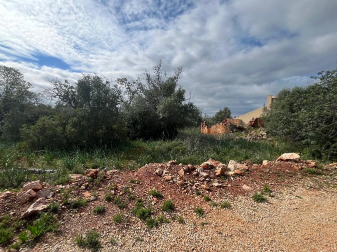 Moradia para Venda em São Bartolomeu de Messines Foto 3