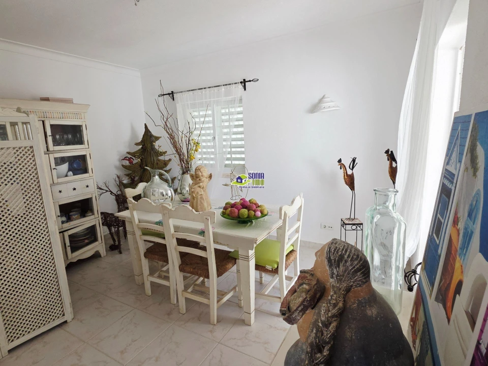 Moradia T3 para Venda em Armação de Pera Foto 11