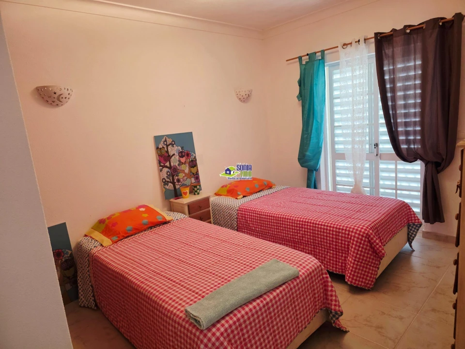 Moradia T3 para Venda em Armação de Pera Foto 31