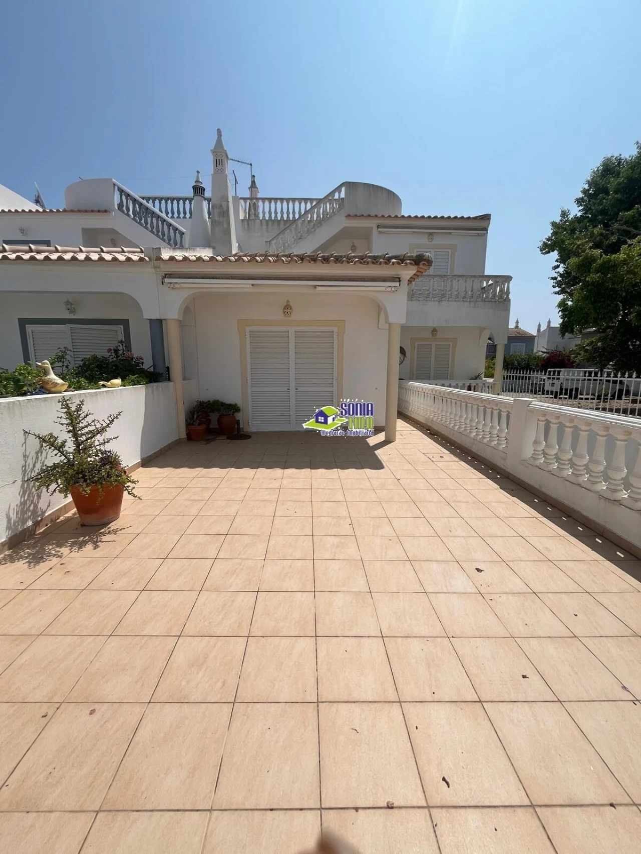 Moradia T3 para Venda em Armação de Pera Foto 5