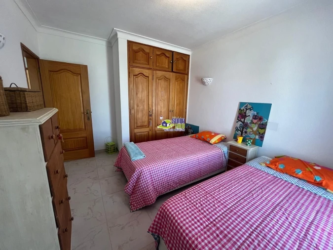 Moradia T3 para Venda em Armação de Pera Foto 33