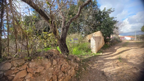 Moradia T3 para Venda em São Bartolomeu de Messines
