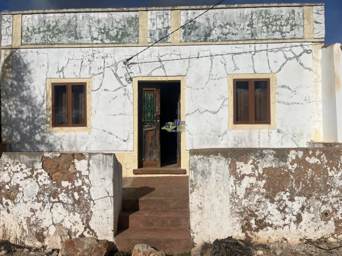 Moradia T2 para Venda em São Bartolomeu de Messines Foto 1