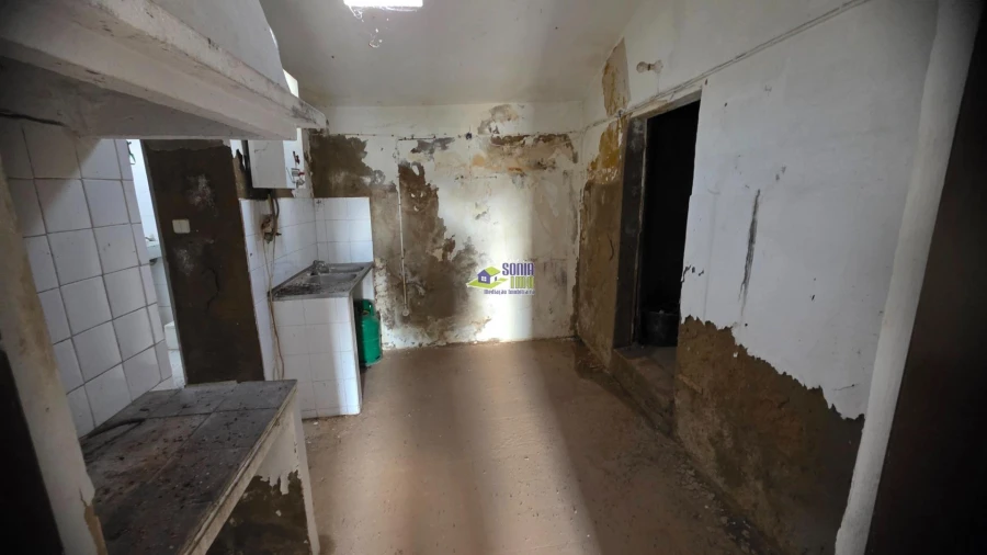 Moradia T2 para Venda em São Bartolomeu de Messines Foto 23