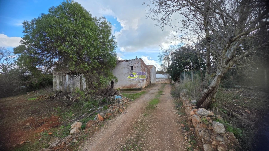 Moradia T3 para Venda em São Bartolomeu de Messines Foto 8