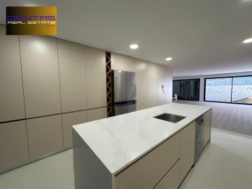 Moradia T3 para Venda em Este (São Pedro e São Mamede)
