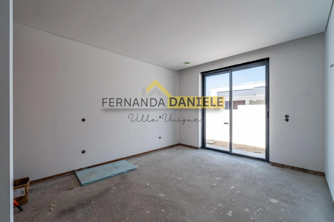 Moradia T4 para Venda em Santa Maria da Feira, Travanca, Sanfins e Espargo Foto 15