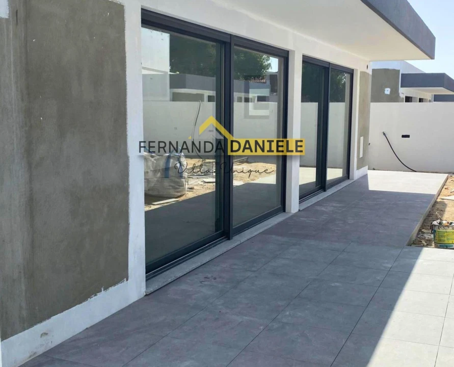 Moradia T4 para Venda em Santa Maria da Feira, Travanca, Sanfins e Espargo Foto 7