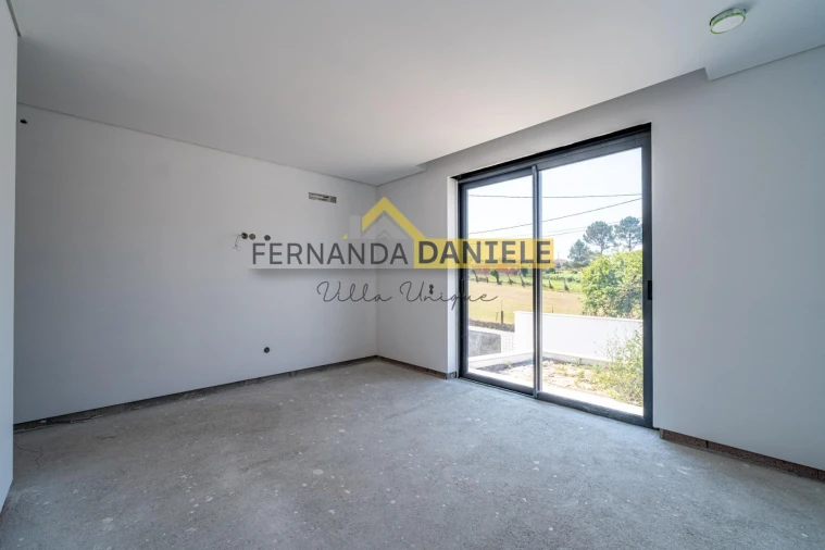 Moradia T4 para Venda em Santa Maria da Feira, Travanca, Sanfins e Espargo Foto 14