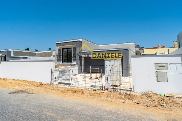 Moradia T4 para Venda em Santa Maria da Feira, Travanca, Sanfins e Espargo Foto 29