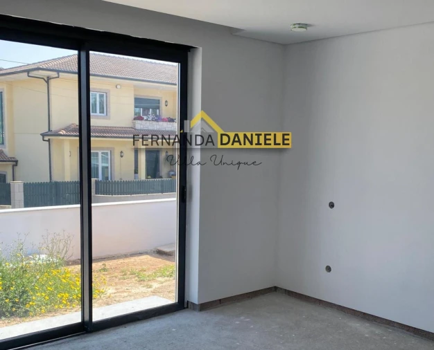 Moradia T4 para Venda em Santa Maria da Feira, Travanca, Sanfins e Espargo Foto 8