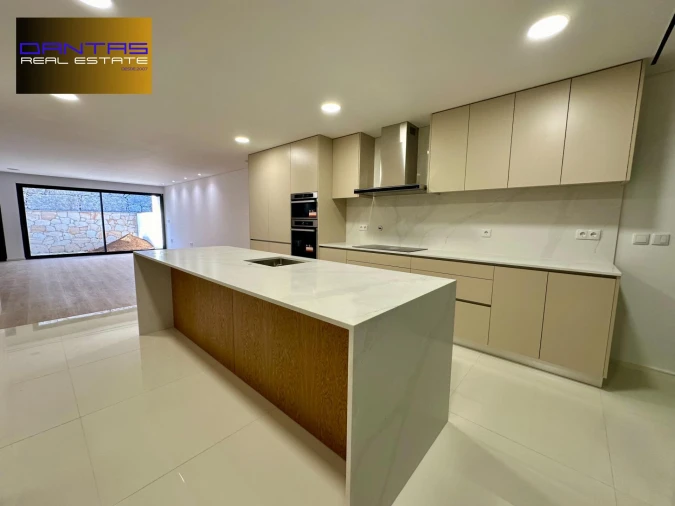 Moradia T3 para Venda em Este (São Pedro e São Mamede) Foto 26