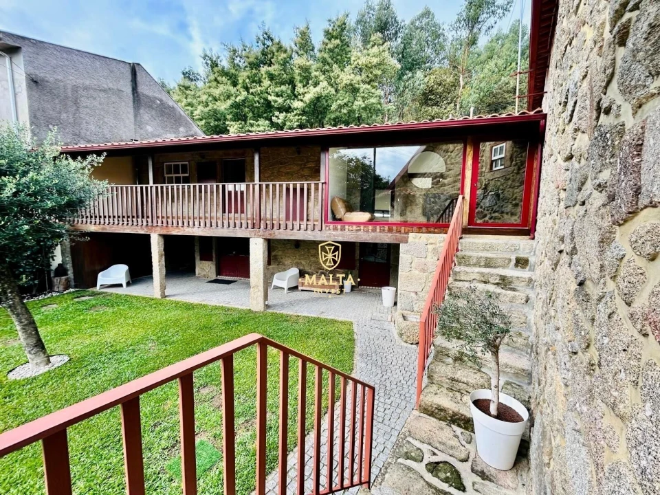 Moradia T2 para Venda em Dossãos Foto 1