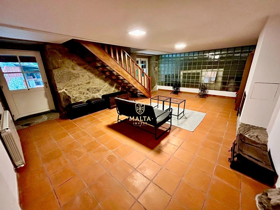 Moradia T2 para Venda em Dossãos Foto 30