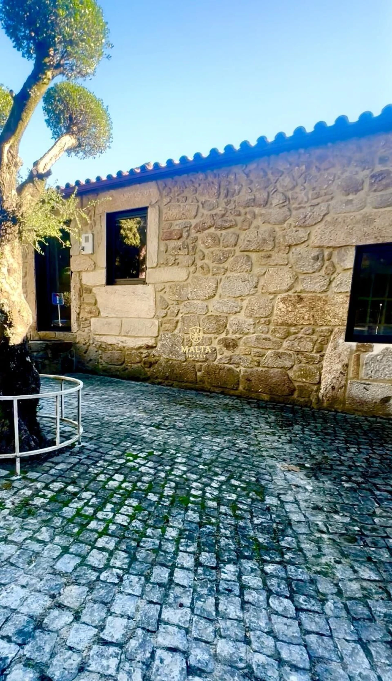 Moradia T2 para Venda em Dossãos Foto 4