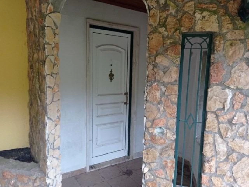 Moradia T3 para Venda em Além da Ribeira e Pedreira Foto 2