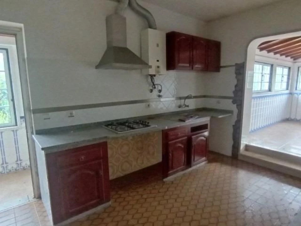 Moradia T3 para Venda em Além da Ribeira e Pedreira Foto 6