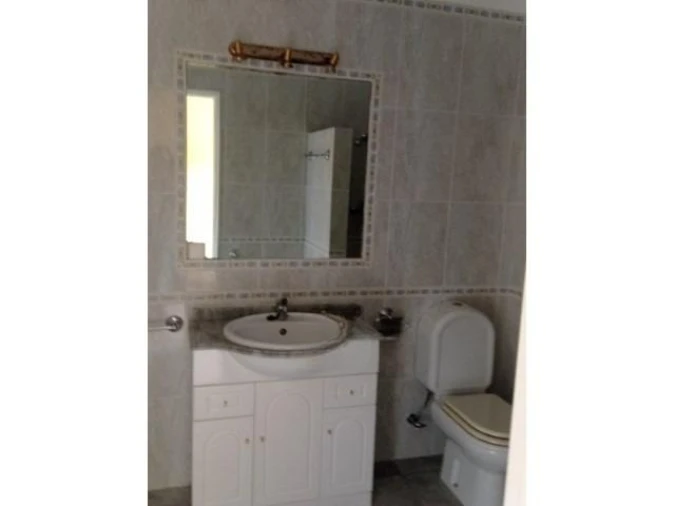 Moradia T3 para Venda em Além da Ribeira e Pedreira Foto 10