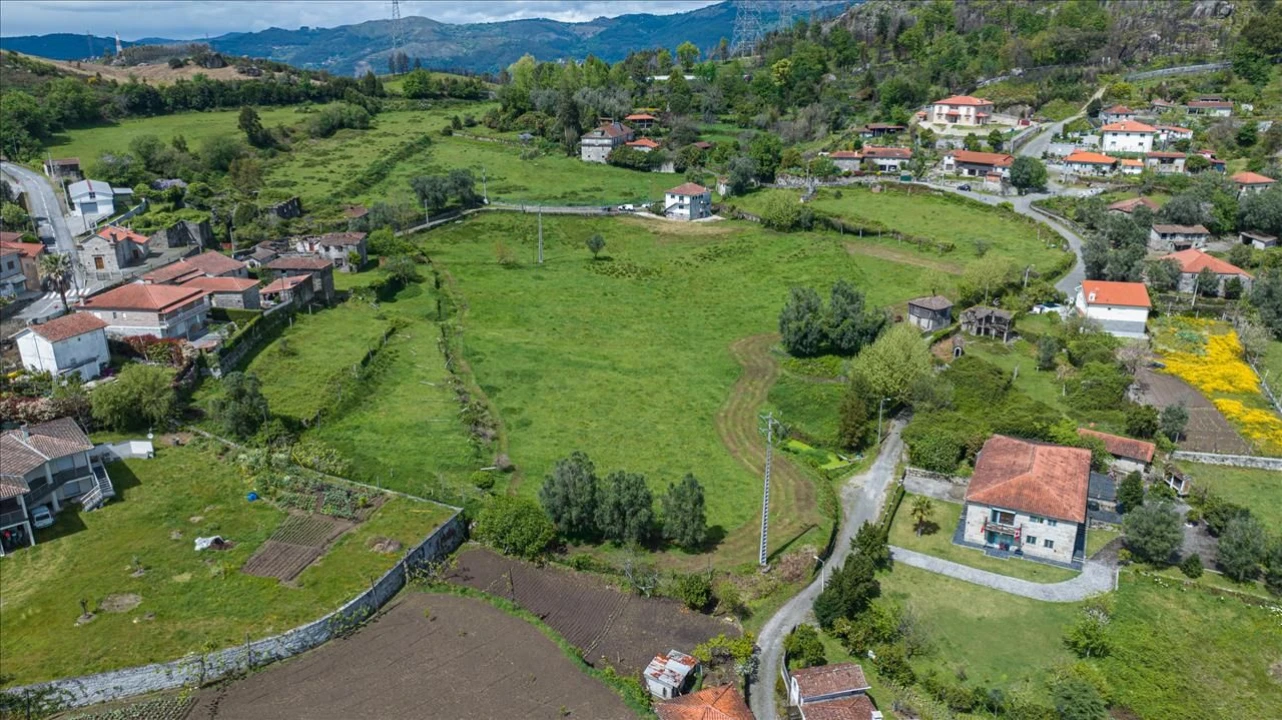 Moradia T3 para Venda em Rendufinho Foto 21