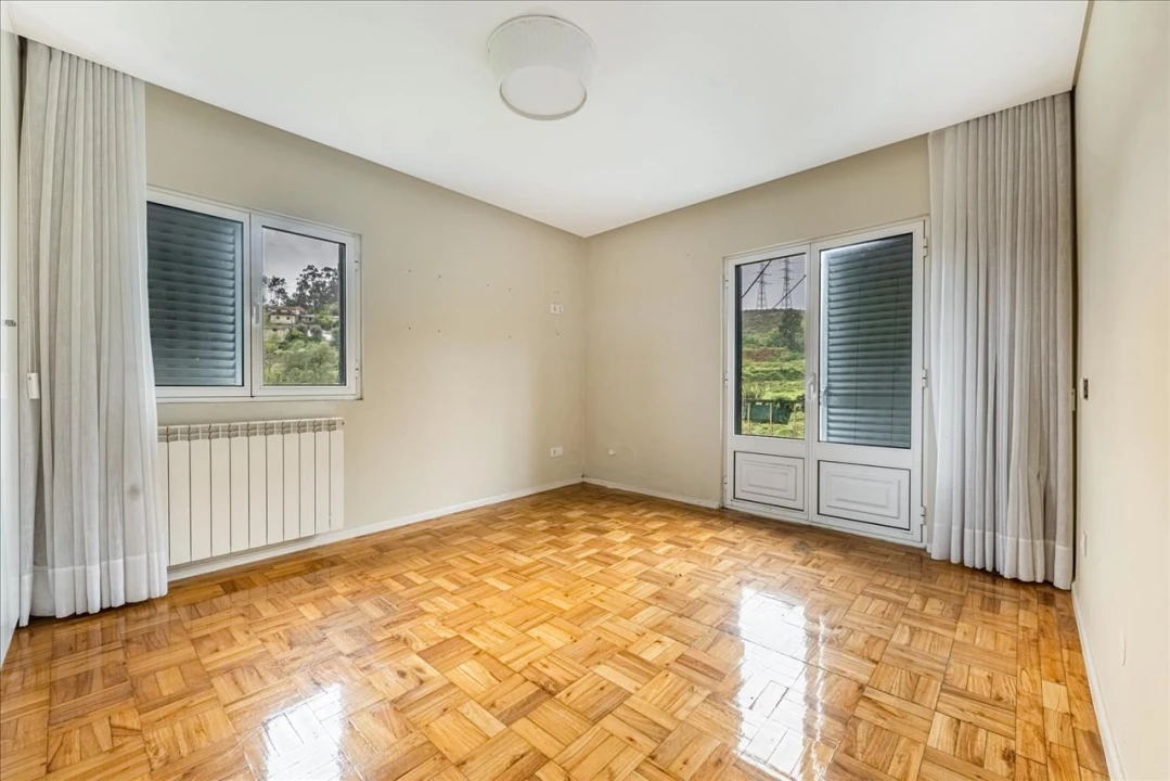 Moradia T3 para Venda em Rendufinho Foto 9